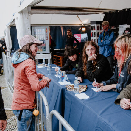 Nova Rock Festival 2018 - Day 1 - Autogrammzelt @ Pannonia Fields