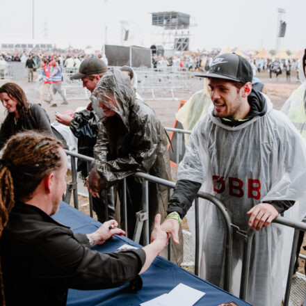 Nova Rock Festival 2018 - Day 1 - Autogrammzelt @ Pannonia Fields