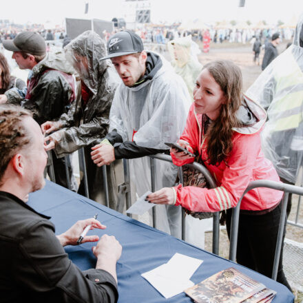 Nova Rock Festival 2018 - Day 1 - Autogrammzelt @ Pannonia Fields