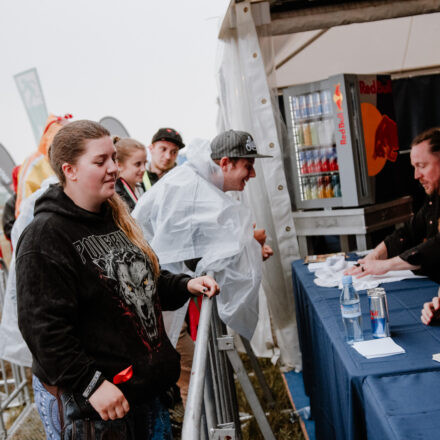 Nova Rock Festival 2018 - Day 1 - Autogrammzelt @ Pannonia Fields