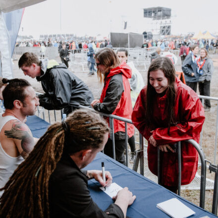 Nova Rock Festival 2018 - Day 1 - Autogrammzelt @ Pannonia Fields