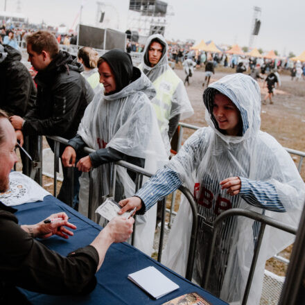 Nova Rock Festival 2018 - Day 1 - Autogrammzelt @ Pannonia Fields