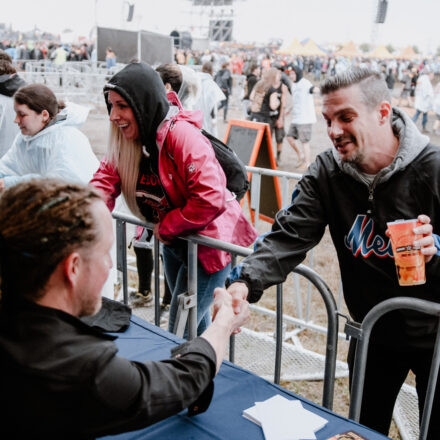 Nova Rock Festival 2018 - Day 1 - Autogrammzelt @ Pannonia Fields