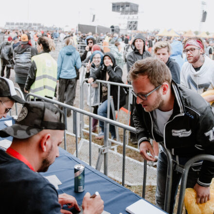 Nova Rock Festival 2018 - Day 1 - Autogrammzelt @ Pannonia Fields