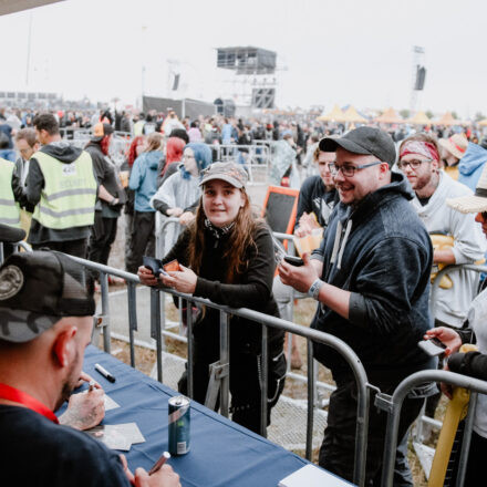 Nova Rock Festival 2018 - Day 1 - Autogrammzelt @ Pannonia Fields