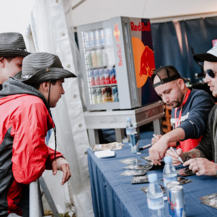 Nova Rock Festival 2018 - Day 1 - Autogrammzelt @ Pannonia Fields