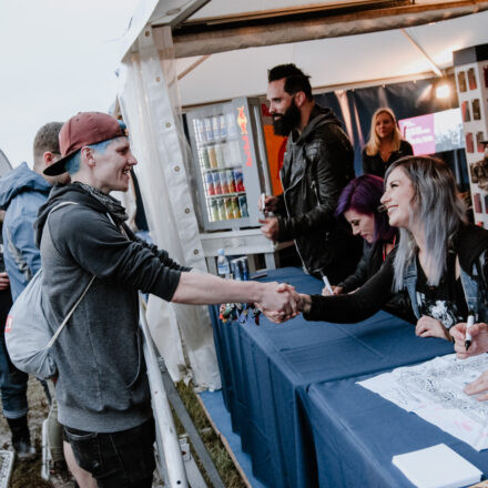 Nova Rock Festival 2018 - Day 1 - Autogrammzelt @ Pannonia Fields