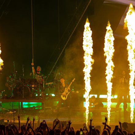 Thirty Seconds To Mars