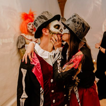 Halloweenparty - We Love The 90s
