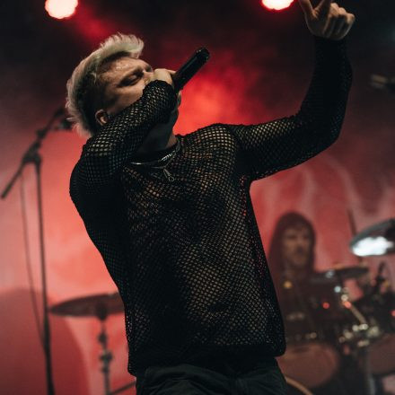 Lionheart, Suicide Silence
