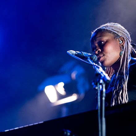 Birdy @ Gasometer