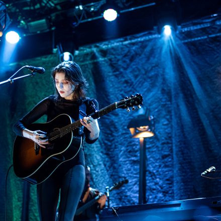 Birdy @ Gasometer