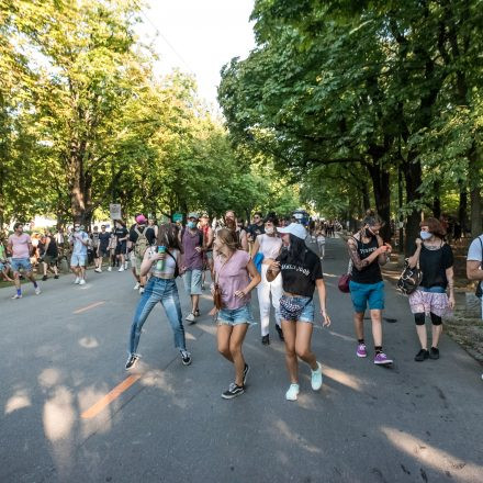 #SAVETHERAVE Club Kultur Demo