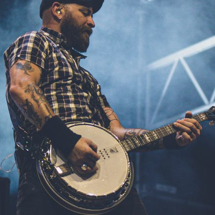 Flogging Molly @ Arena Wien