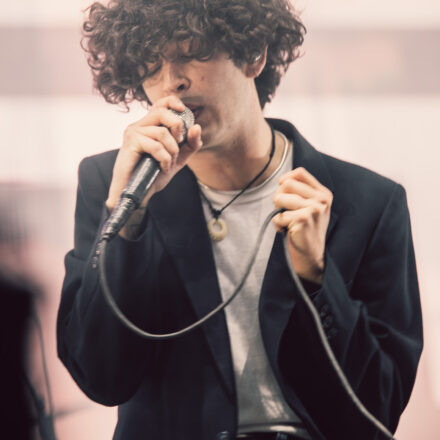 The 1975 @ METAstadt