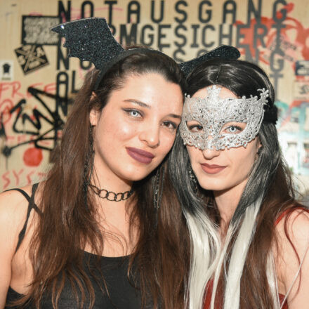VOLUME Korruptions Halloween Party