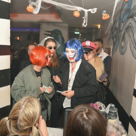 VOLUME Korruptions Halloween Party