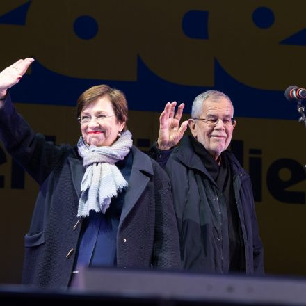 We Stand With Ukraine - Benefizkonzert @ Ernst-Happel-Stadion