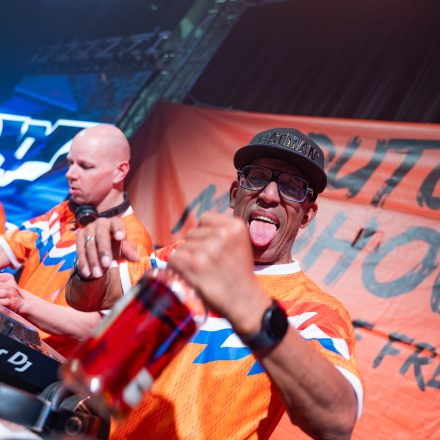 DUTCH MADHOUSE 2025