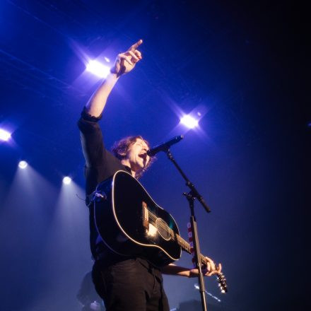 Dean Lewis