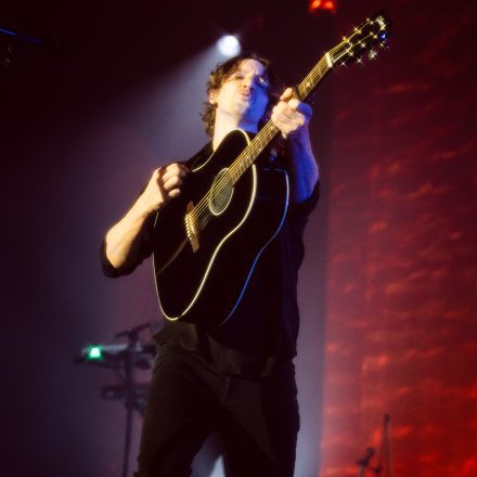 Dean Lewis