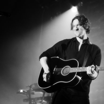 Dean Lewis