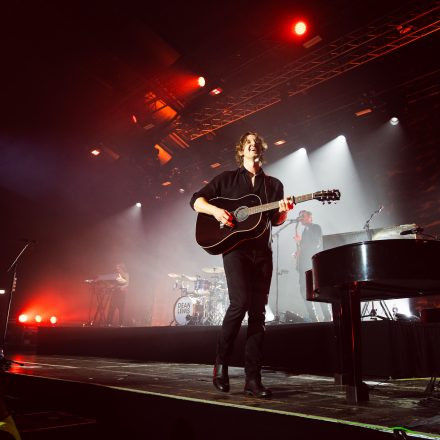 Dean Lewis