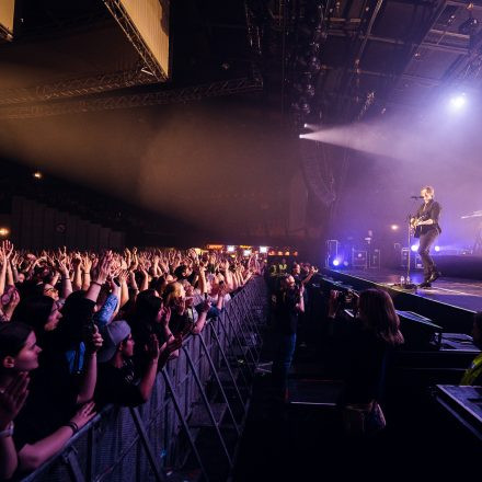 Dean Lewis