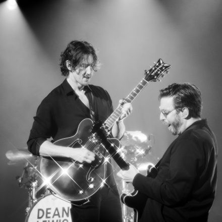 Dean Lewis