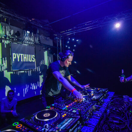 Fasten Your Seatbelts w/ Pythius @ Warehouse