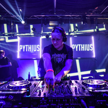 Fasten Your Seatbelts w/ Pythius @ Warehouse