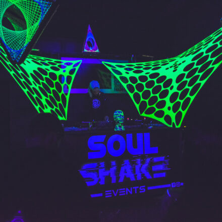 Soulshake w/ Pandora & Freigeister @ Warehouse