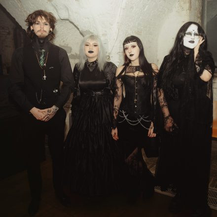 Schwarzer Reigen - Götterdämmerung