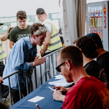 Nova Rock Festival 2018 – Day 3 – Autogrammzelt @ Pannonia Fields