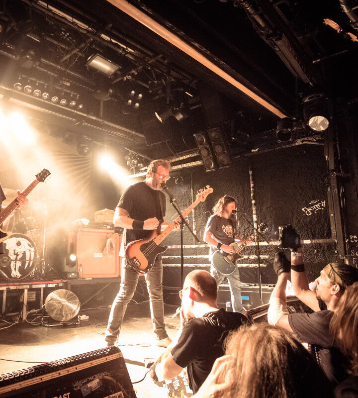 Red Fang, Mothers of the Land @ Flex Wien