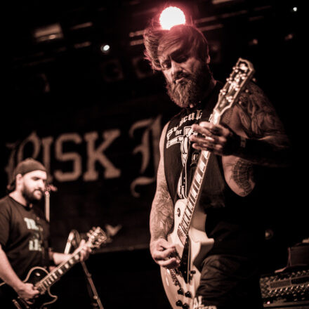 Madball, Risk It!, Owe You Nothing @ Arena Wien