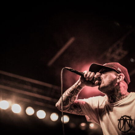Madball, Risk It!, Owe You Nothing @ Arena Wien