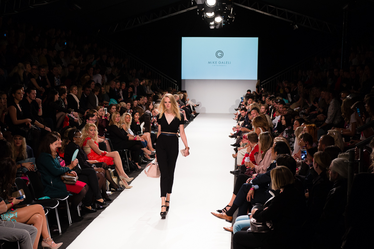 MQ VIENNA FASHION WEEK 17 [Day 2] @ Museumsquartier Wien