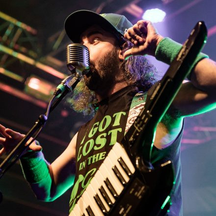 ALESTORM & GLORYHAMMER