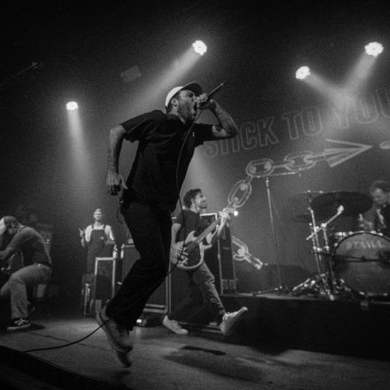 Stick To Your Guns @ Simm City