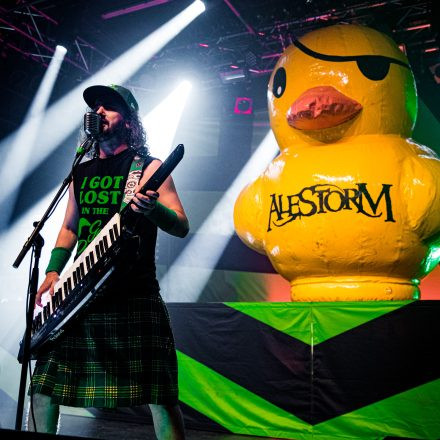 ALESTORM & GLORYHAMMER