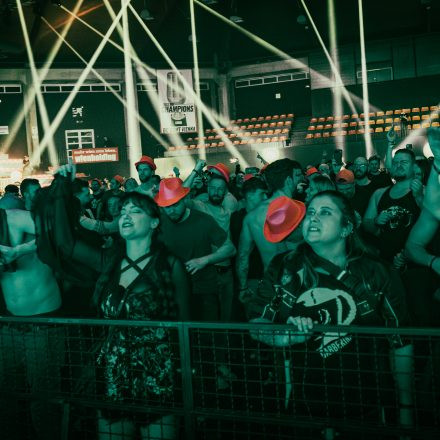 DUTCH MADHOUSE 2025