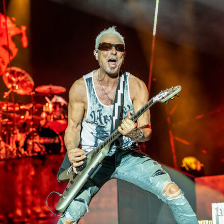 Scorpions @ Burg Clam