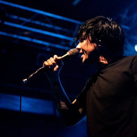 SLEEPING WITH SIRENS + DON BROCO