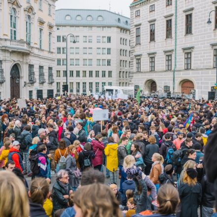 Am 30. Mai ist wieder Donnerstag! @ Ballhausplatz