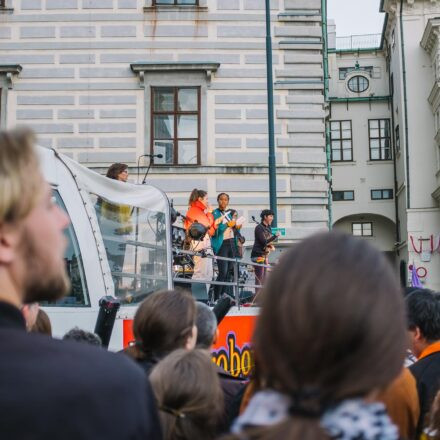 Am 30. Mai ist wieder Donnerstag! @ Ballhausplatz