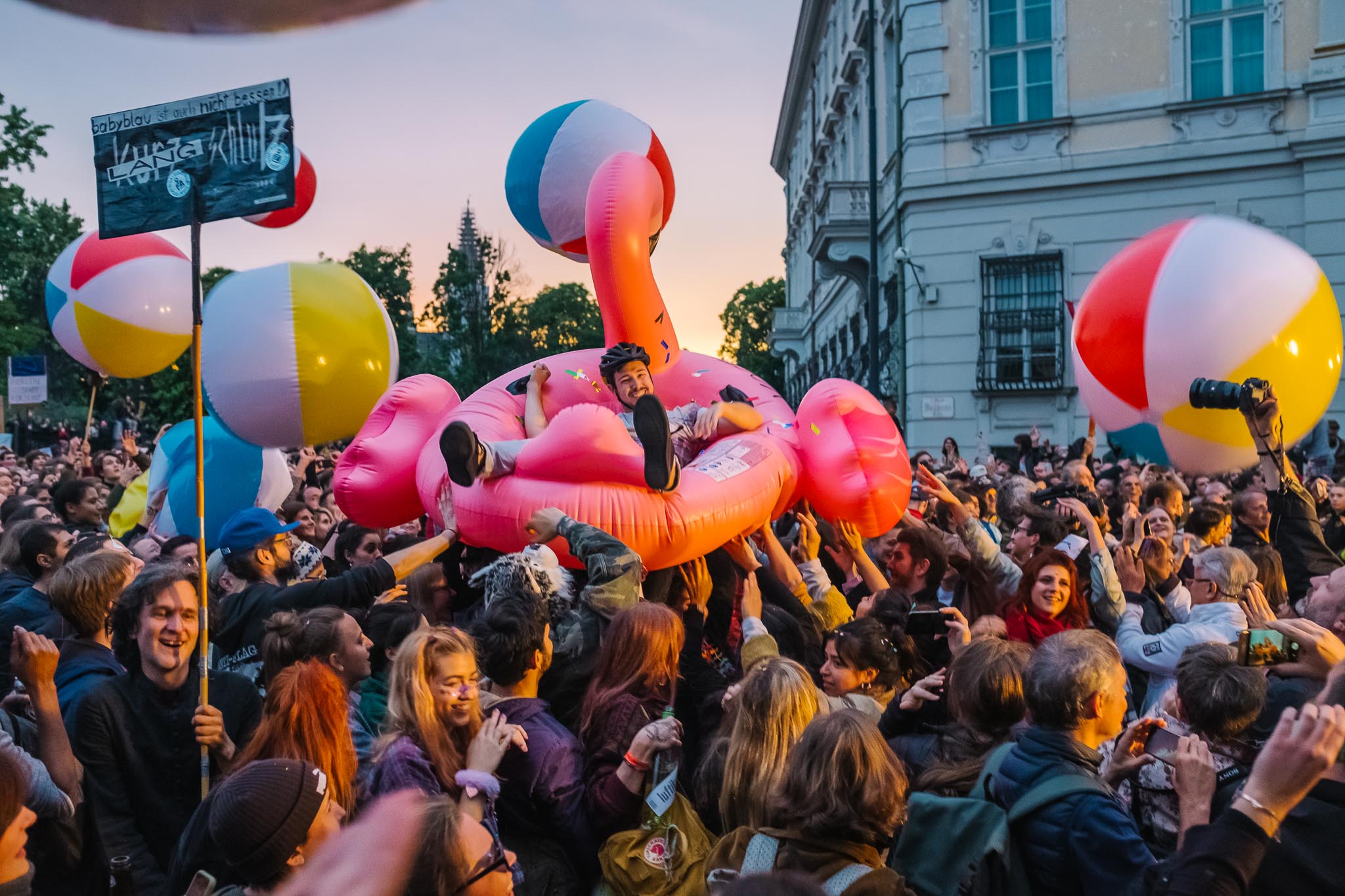 Am 30. Mai ist wieder Donnerstag! @ Ballhausplatz