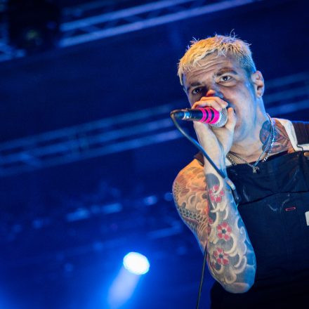 BEARTOOTH, MOTIONLESS IN WHITE