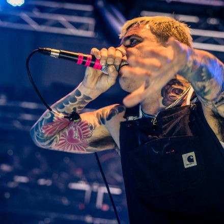 BEARTOOTH, MOTIONLESS IN WHITE