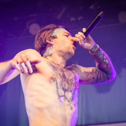 BEARTOOTH, MOTIONLESS IN WHITE